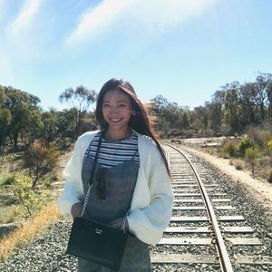 Meet your Posher, Chia hua